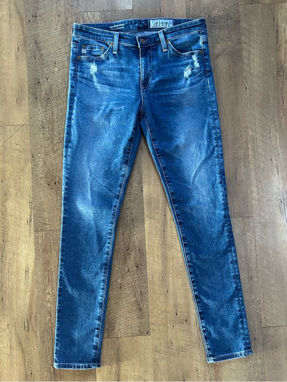 AG Adriano Goldschmied Mid Rise Skinny Jeans Size 28R Medium Wash Distressed